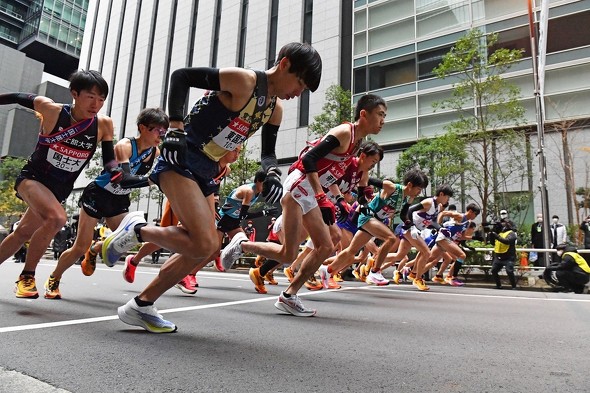 箱根駅伝「ユニフォーム」争奪戦 王者・ミズノに忍び寄るナイキ、新参も登場（1/3 ページ） - ITmedia ビジネスオンライン