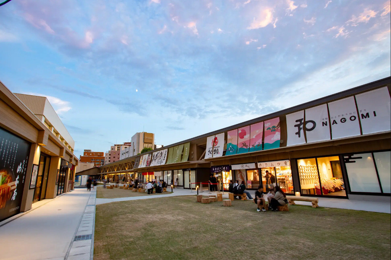 名鉄「あつたnagAya」、12月1日に全面開業 えびせんべい直売店など3