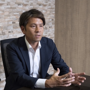 �����\�Y��