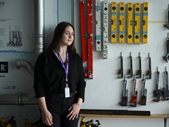 �uAI�ɒD���Ȃ��d���v��I�Ԏ�҂����@�z�ǍH�E�d�C�H���m�ɐV���ȋr��