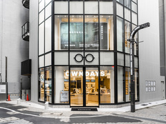 ���K�l�X�́g�҂��������h���A�ǂ����P�H�@OWNDAYS�́u�ڋq�����炷�̂ɁA�����x�͏グ��vDX