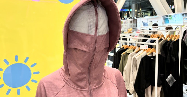 ワークマン、UVカット「不審者パーカー」が好評　2026年は12万点販売、人気の背景 - 産経ニュース