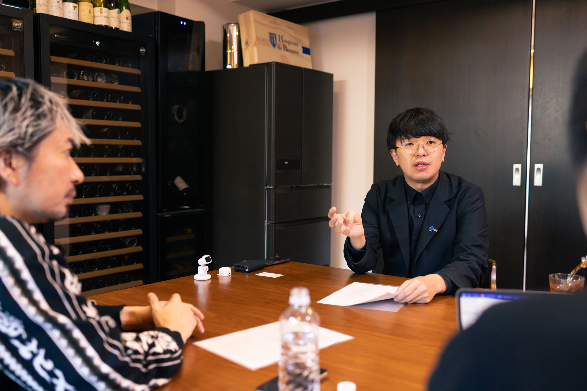 Talking Vending Machines: Japan's Voice AI Edge