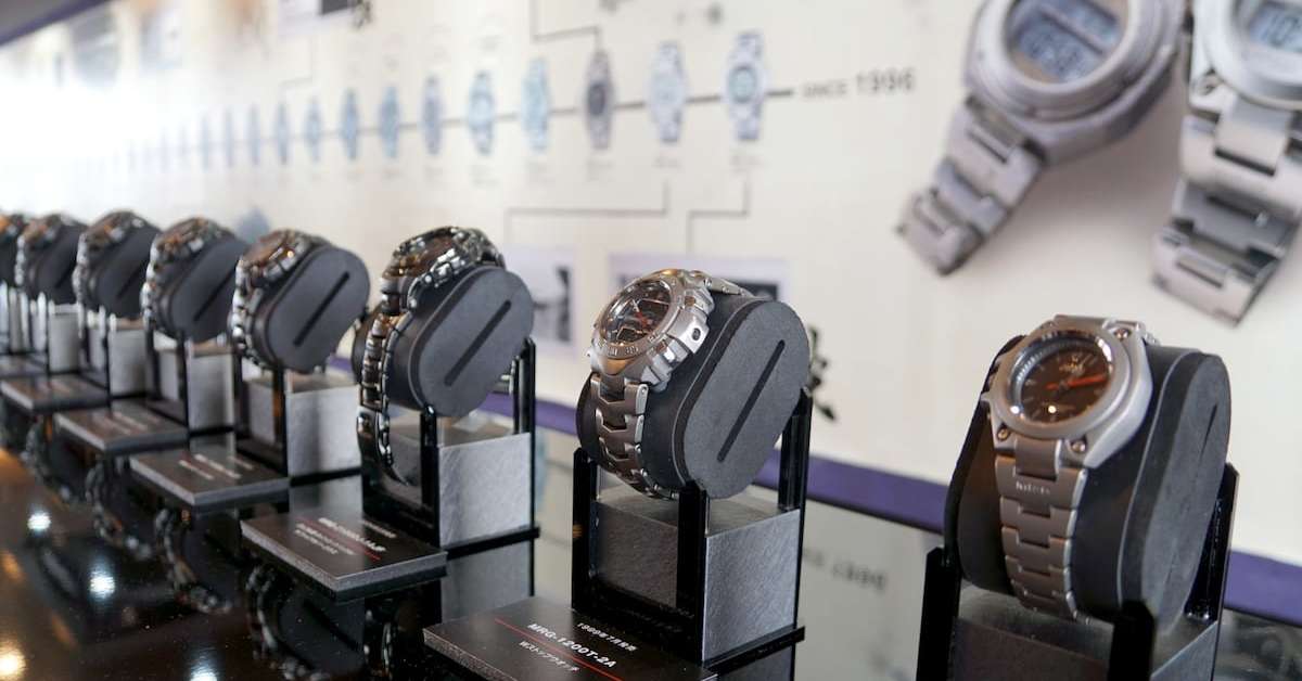 カシオ「MR-G」30周年モデルは121万円 G-SHOCK最上位機種、世界限定800