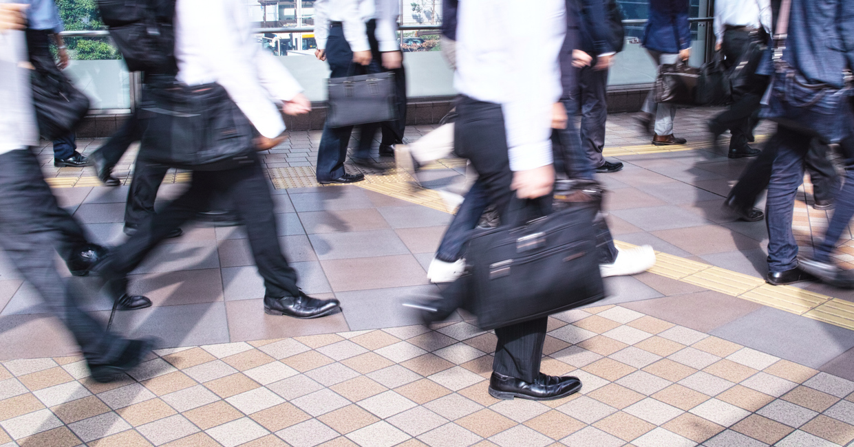 NTTドコモビジネスとロココ、勤怠管理業務を年4000時間以上削減