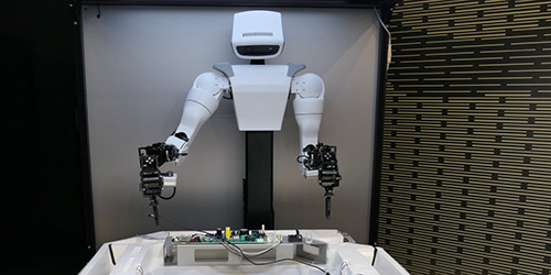 �����̃t�B�W�J��AI�������f���uIWIM�v�̎��͂́H�@���샍�{�b�g2������J