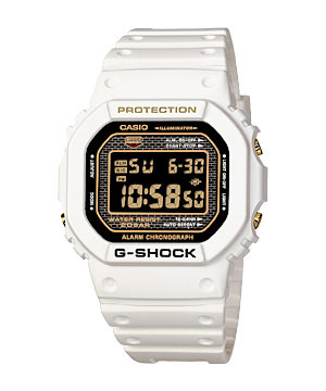カシオ「G-SHOCK」発売25周年記念モデルにホワイト＆ゴールドカラーが 