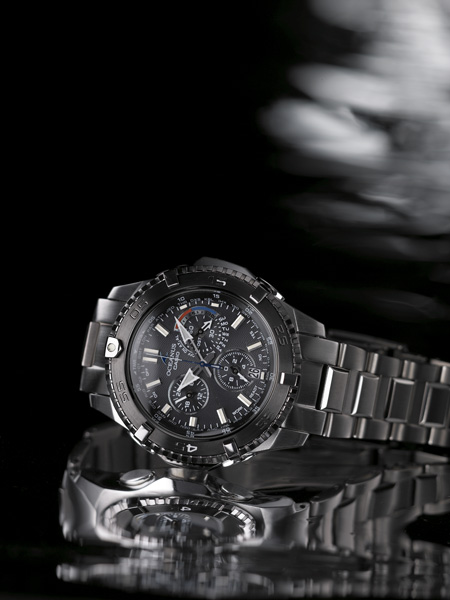 電波ソーラー腕時計「オシアナス」に、スポーティーな「カシャロ