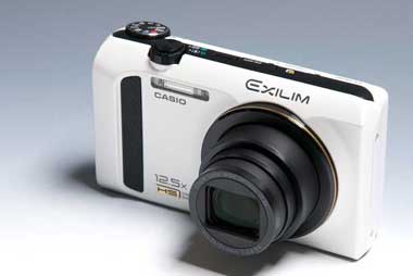 デジタルで写真を遊びたい人へ カシオ“EXILIM”「EX-ZR100」（1/4 