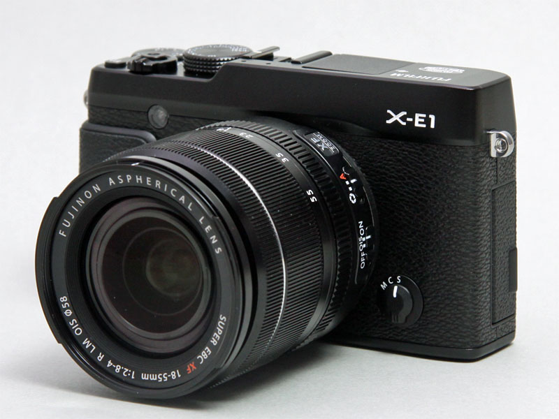富士フィルム X-E1 18-55mm f/2.8-4 R LM OIS