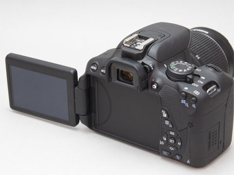 正規店または公式サイト EOS 液晶に軽い不具合あり X7i KISS デジタルカメラ
