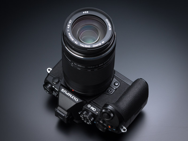 OLYMPUS OM-D E-M1」第2回――600ミリ相当の超望遠で切り取る秋景色