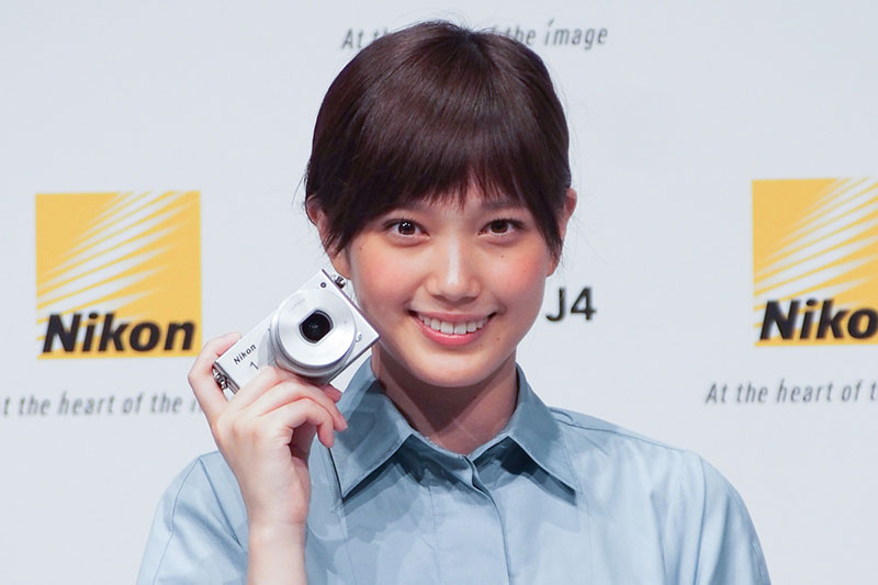 Nikon 1 J4」イメージキャラクターに本田翼さん J4とV3の大きな違いは？ - ITmedia NEWS