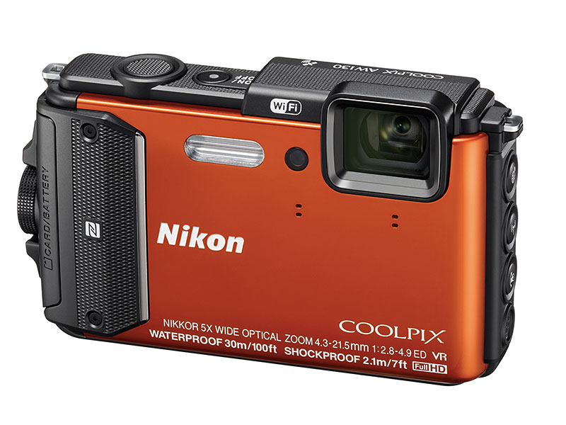 水深30メートル防水、耐衝撃・耐寒仕様も備えた「COOLPIX AW130