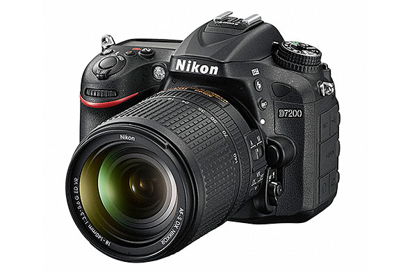 Nikon  DXフォーマットデジタル一眼レフカメラ D7200