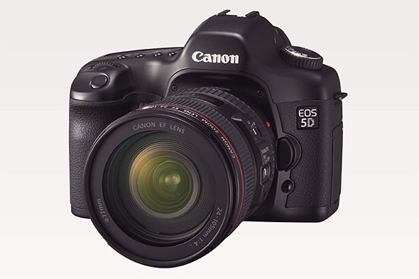 キヤノン「EOS 5D」シリーズが誕生から10周年 - ITmedia NEWS