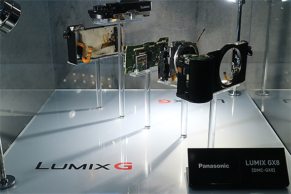 LUMIX DMC-GX8