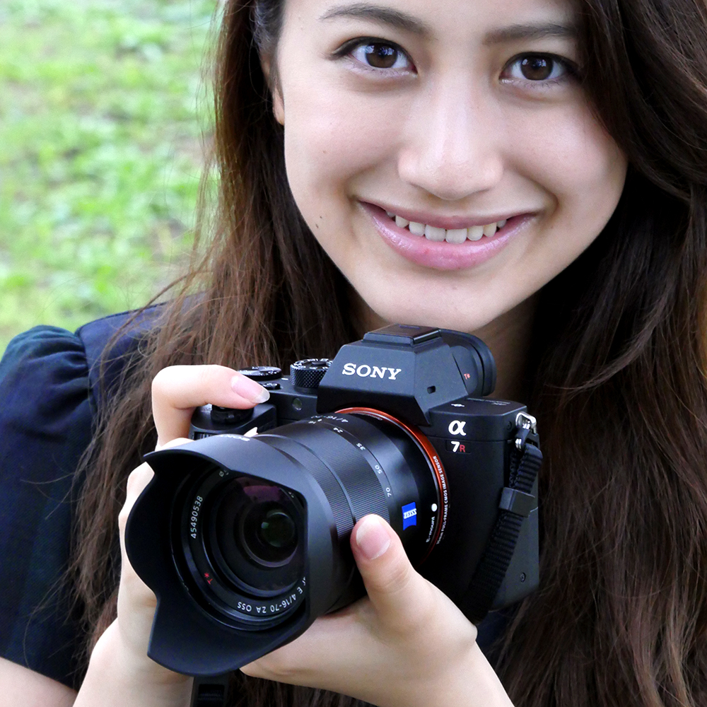 SONY フルサイズミラーレスカメラ α7Rii 4240万画素高画素機