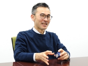 ST �A�i���O�EMEMS�E�Z���T���i���X�}�[�g�t�H�� �R���s�e���X�Z���^�[�@�}�l�[�W���[�@���Ԉ�N��