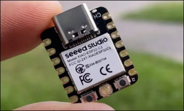 �|�X�g�ʎq�Z�L���A�����s�ł���ESP32�f�o�C�X�̗�