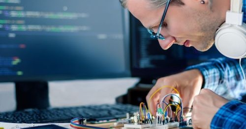 Microchip 社の PCIe®なら、プロトタイピングはこんなに簡単