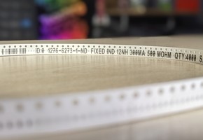 Digi-Key、カットテープ製品に部品追跡情報を印刷