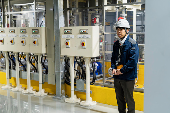 �������{�݂̌��w�c�A�[���s��ꂽ