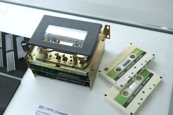 �J�Z�b�g�^�̋L�����f�B�A�uCMTC�iCassette Magnetic Tape Controller�j�v