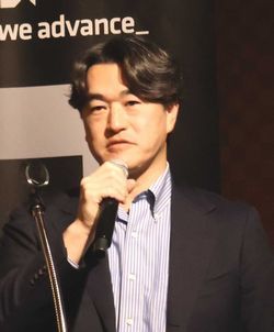 AMD APAC �G���x�f�b�h�E�Z�[���X �W���p�� �J���g���[�f�B���N�^�[ ���R����