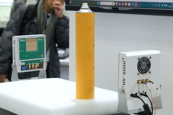 Dragonfly 2łISACfXg[V