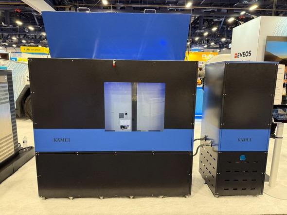 ENEOS�̃u�[�X�ɓW�������uKAMUI�v�̊O��