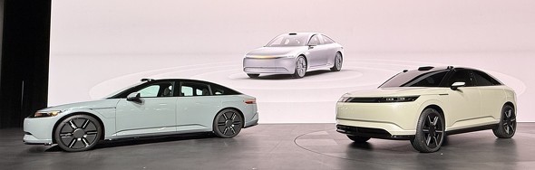 2026�N1����CES�ł́uAFEELA 1�v�̃v���v���_�N�V�������f���i��s�ʎY�ԁj�⎟���ヂ�f���̃v���g�^�C�v�uAFEELA Prototype 2026�v�����J���Ă����m�N���b�N�Ŋg��n