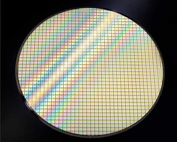 �J������8�C���`SiC�f�o�C�X����E�G�n�[�i�C���[�W�}�j