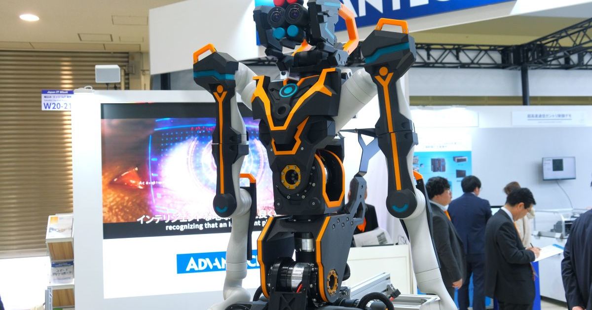 人型重機で「フィジカル苦役を無用に」 実装目指す人機一体：Advantech