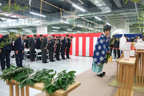 �v�H���̗l�q�i�C�P�V�V�j