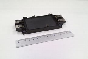 �Y�ƗpNX�^�C�v1.2kV IGBT���W���[���̊O�ρm�N���b�N�Ŋg��n �o���F�O�H�d�@
