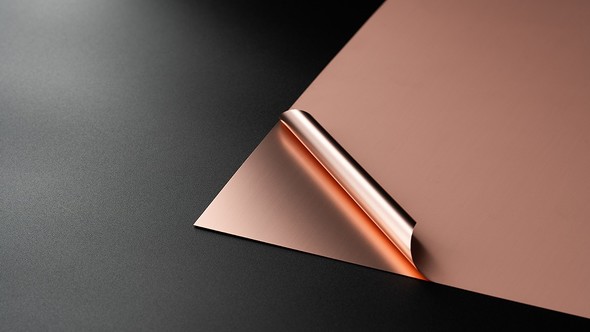 MicroThin�̋ɔ������𔍂����l�q