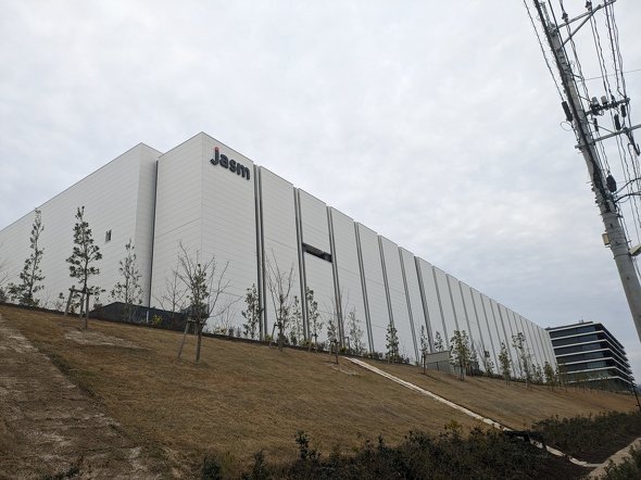 TSMC�̌F�{��1�H��