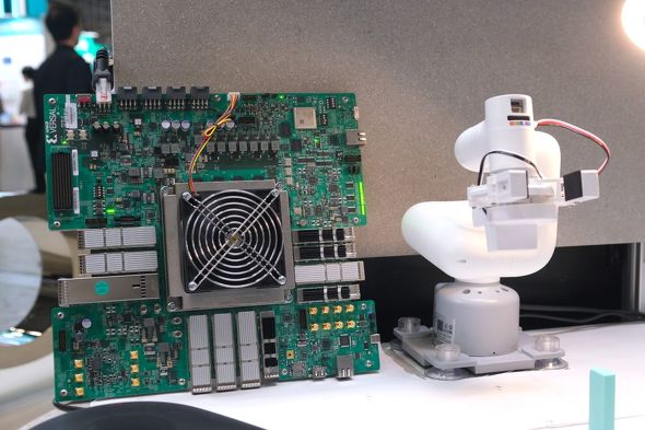 TokenProcessor���ڃ{�[�h�i���j��VLA�V�X�e�����\�z