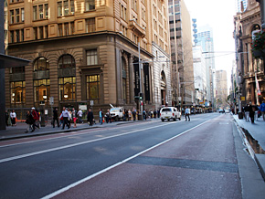 シドニー市内を南北に走るジョージ・ストリート