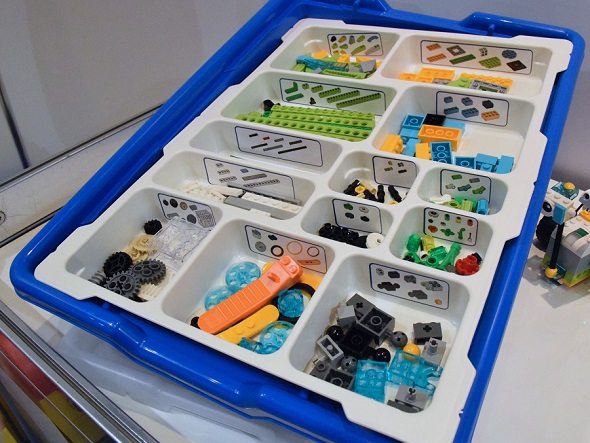 IoTはレゴで学べ？ 子供向けプログラミング教材「レゴWeDo 2.0」を見
