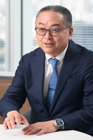 尾羽沢 功氏