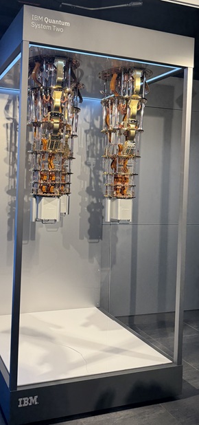 uIBM Quantum System Twov̓iMҎBej