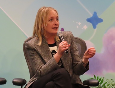 Accenture�̃W�����[�E�X�E�B�[�g�iJulie Sweet�j��