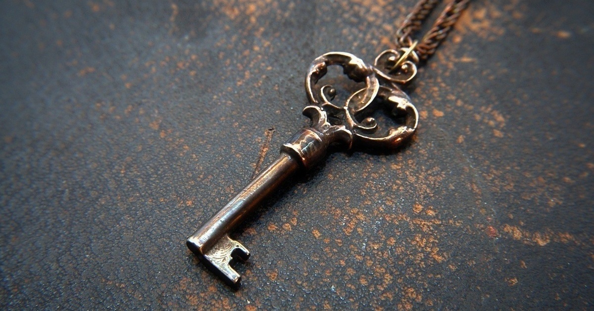 生産性向上のカギは「働く場所」じゃなかった　中堅企業のIT投資で効果が出た項目が判明【調査】