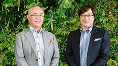 �yPR�z���{��Ƃ�DX���ǂ����������邩�A�L���h�����ƃ}�C�N���\�t�g�헪�I���Ƃ̑_��