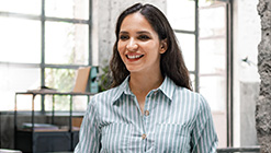 POV �����ƊE�ɂ�����5G����� �v���C�x�[�g���C�����X�̓���