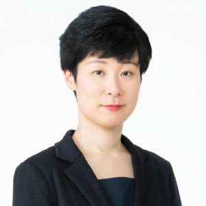 ��������q