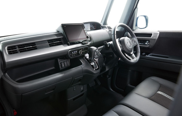 N-BOX Custom STYLE+ BLACK