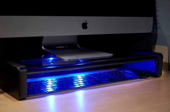 �uUV���ۃf�X�N�{�[�h�v